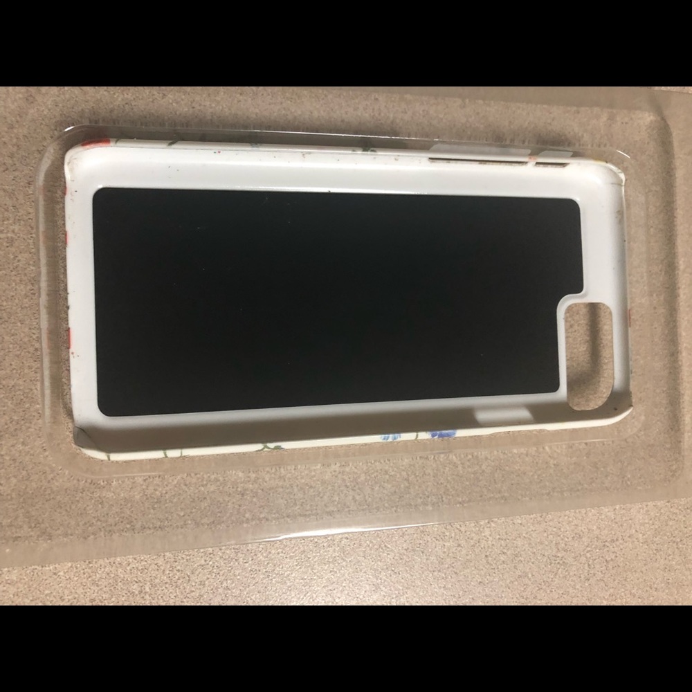 Authentic Tory Burch iPhone 7 hard shell case - Picture 4 of 5